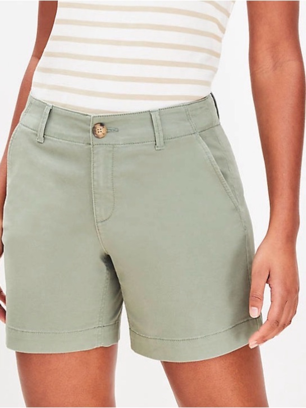 LOFT Olive Monroe 4” Shorts